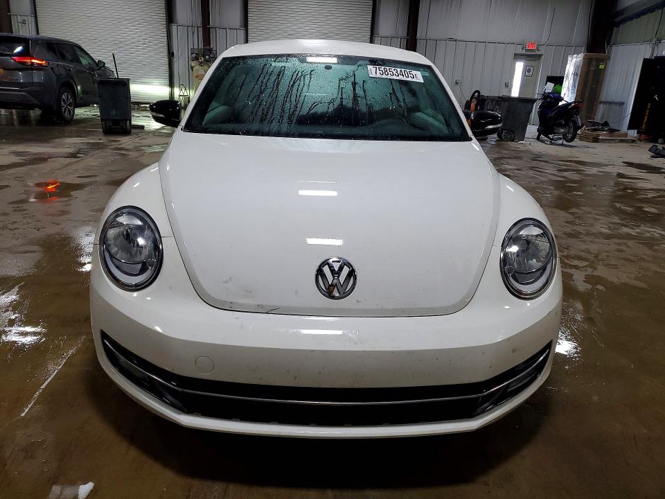 Фото 5 с аукциона – 2012 VOLKSWAGEN BEETLE TUR с VIN 3VWVA7AT9CM604116