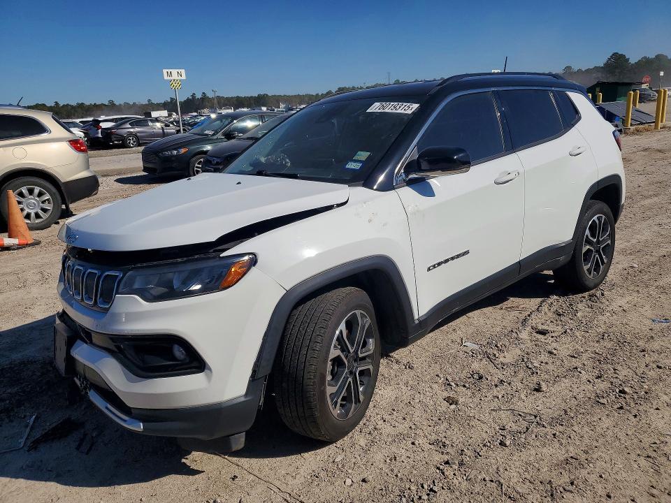 JEEP COMPASS 2022 with VIN 3C4NJDCB0NT186804 - Photo from auction