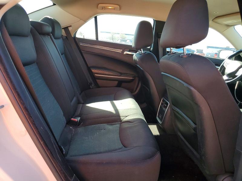 Photo 10 from auction – 2018 CHRYSLER 300 with VIN 2C3CCAAG7JH340799