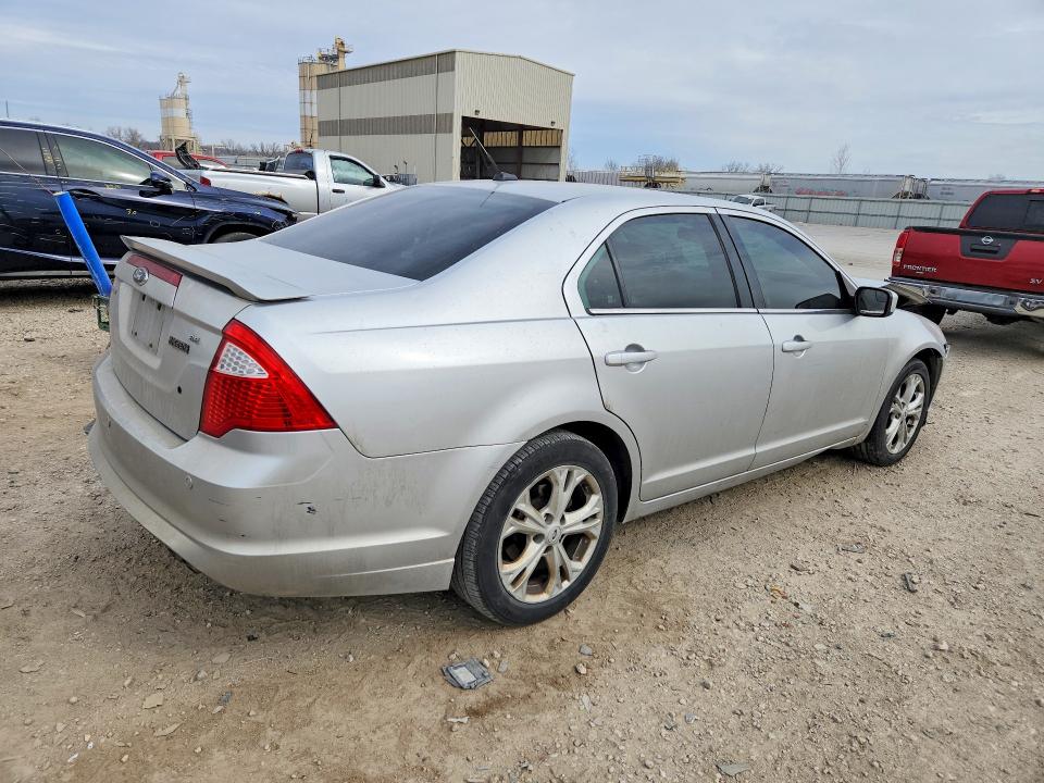 Photo 3 from auction – 2012 FORD FUSION with VIN 3FAHP0HA1CR437978