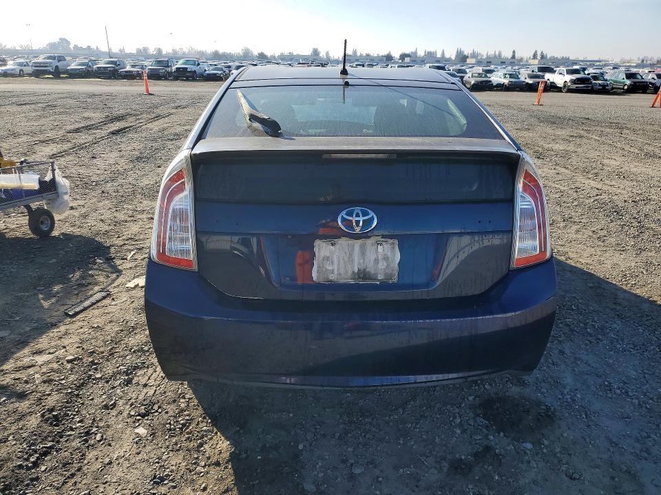 Photo 6 from auction – 2015 TOYOTA PRIUS with VIN JTDKN3DU2F0465610