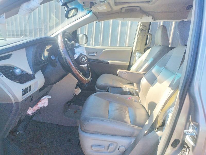Photo 7 from auction – 2017 TOYOTA SIENNA with VIN 5TDYZ3DC7HS877933