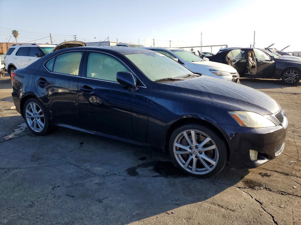 Photo 4 from auction – 2007 LEXUS IS 350 with VIN JTHBE262772009614