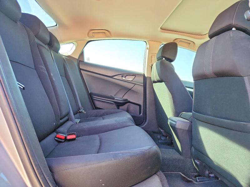 Photo 10 from auction – 2016 HONDA CIVIC with VIN 19XFC1F39GE037297