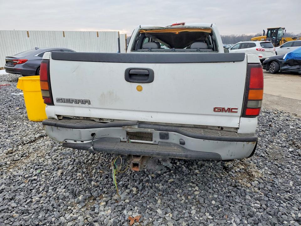 Photo 6 from auction – 2004 GMC NEW SIERRA with VIN 1GTEK19V84E247375