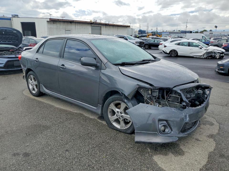 Photo 4 from auction – 2013 TOYOTA COROLLA with VIN 5YFBU4EE7DP221759