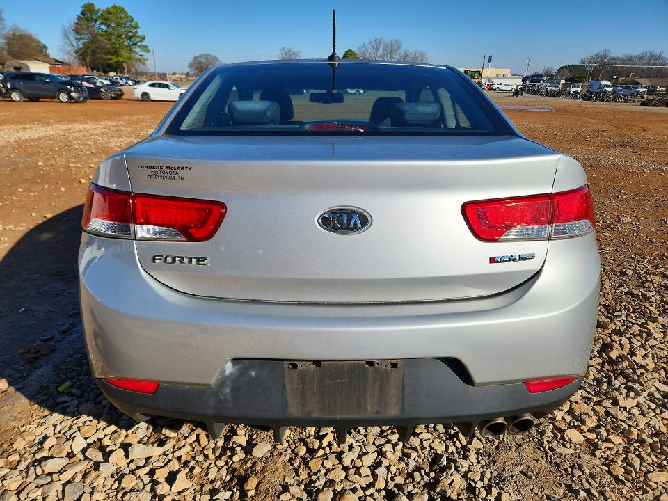 Фото 6 с аукциона – 2013 KIA FORTE с VIN KNAFW6A33D5671172