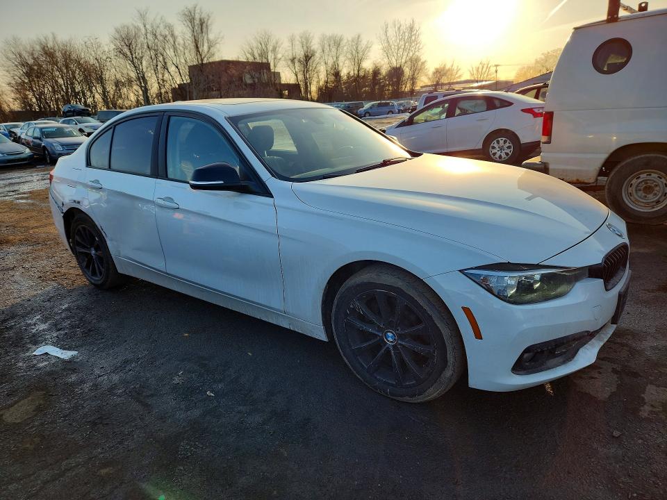 Photo 4 from auction – 2017 BMW 320 with VIN WBA8E5G50HNU41402