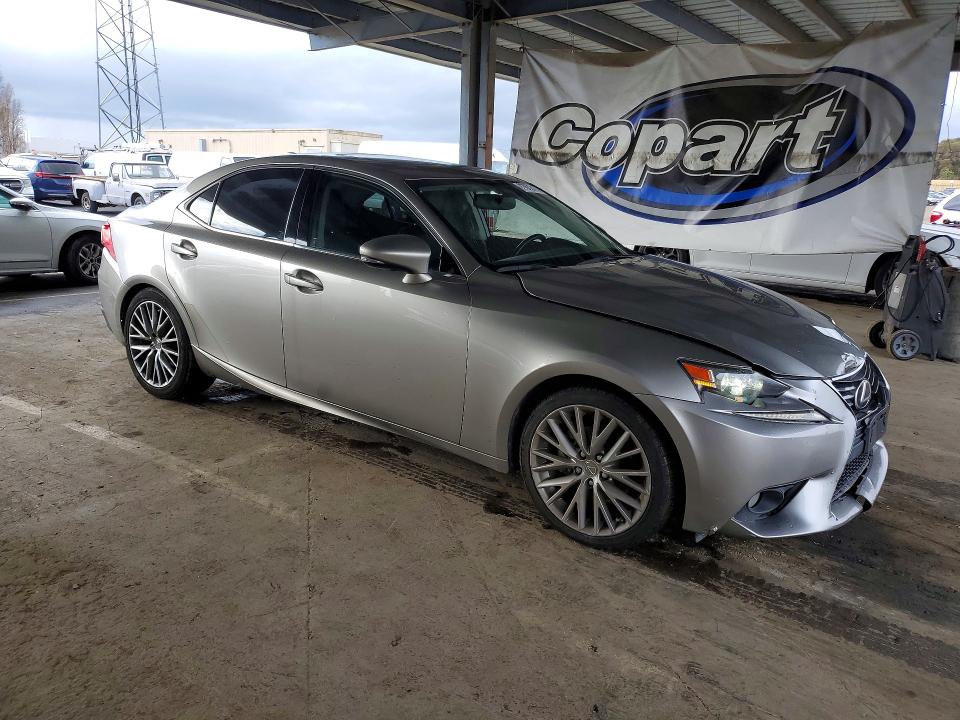 Photo 4 from auction – 2014 LEXUS IS with VIN JTHBF1D20E5040693