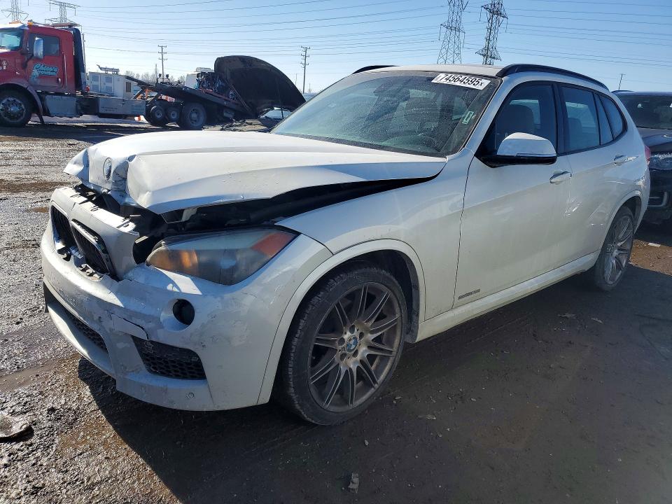 BMW X1 2015 z numerem VIN WBAVM1C57FVW56955 - Zdjęcie z aukcji