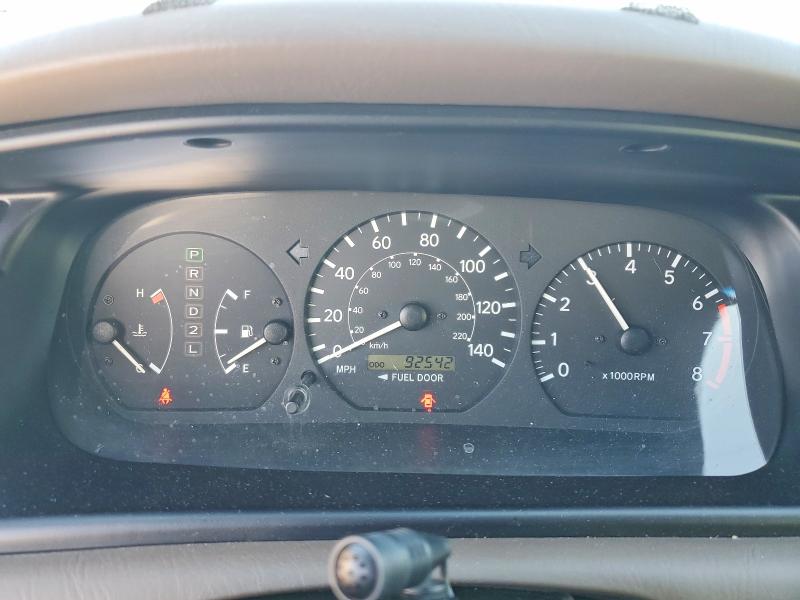 Photo 9 from auction – 2001 TOYOTA CAMRY LE with VIN 4T1BF28K81U129005
