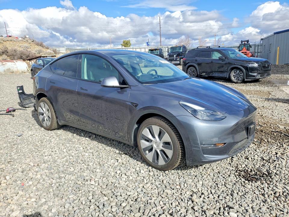 Photo 4 from auction – 2023 TESLA MODEL Y with VIN 7SAYGDEE5PF810751
