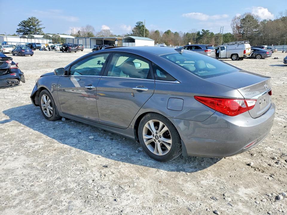 Photo 2 from auction – 2013 HYUNDAI SONATA with VIN 5NPEC4AC3DH657901