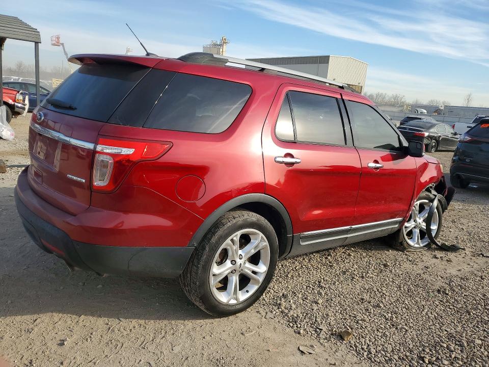 Photo 3 from auction – 2014 FORD EXPLORER with VIN 1FM5K7F88EGB38837