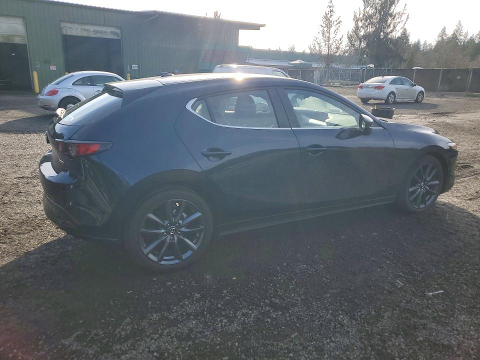 صورة رقم 3 من المزاد - 2019 MAZDA 3 PREFERRE مع VIN JM1BPBMM6K1123392