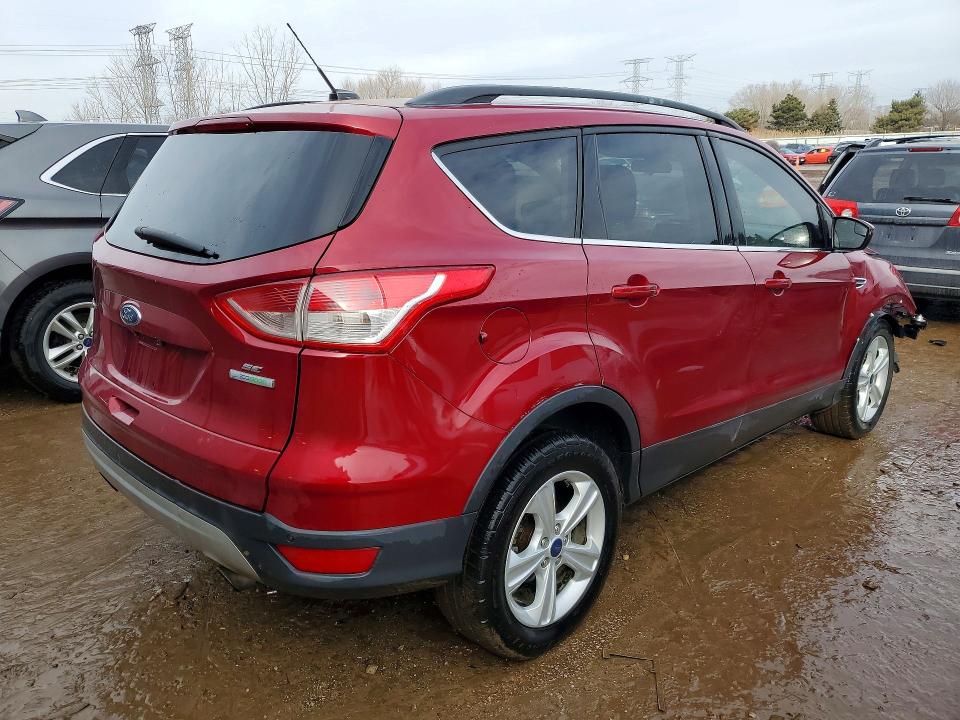Photo 3 from auction – 2016 FORD ESCAPE with VIN 1FMCU0G9XGUC36692