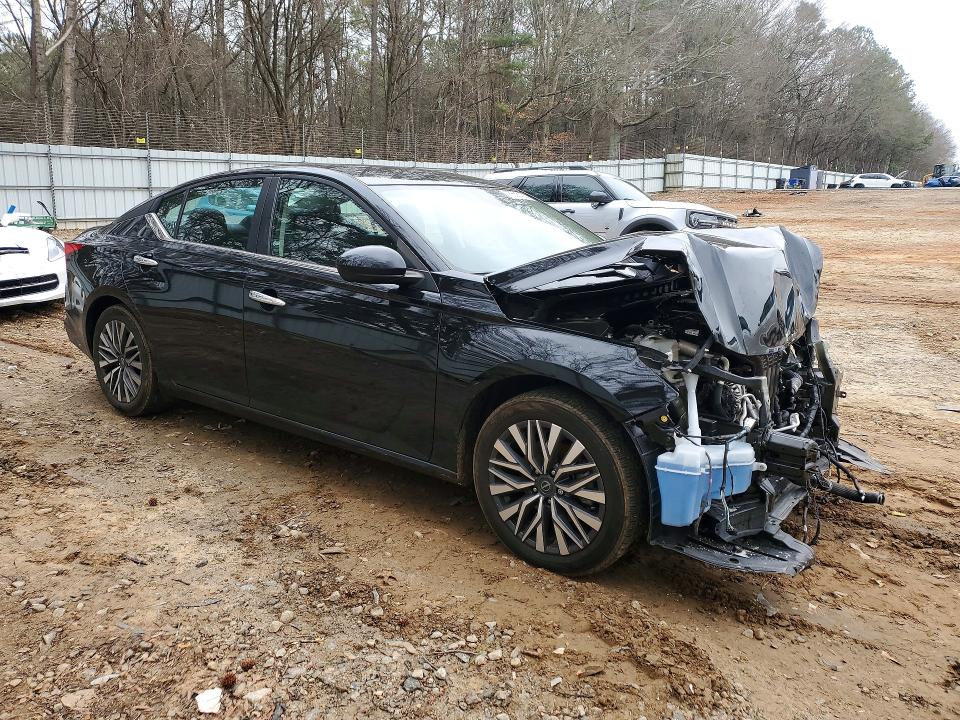Photo 4 from auction – 2023 NISSAN ALTIMA with VIN 1N4BL4DV6PN337790