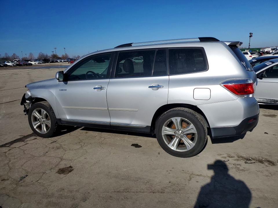 Photo 2 from auction – 2012 TOYOTA HIGHLANDER with VIN 5TDYK3EHXCS070717
