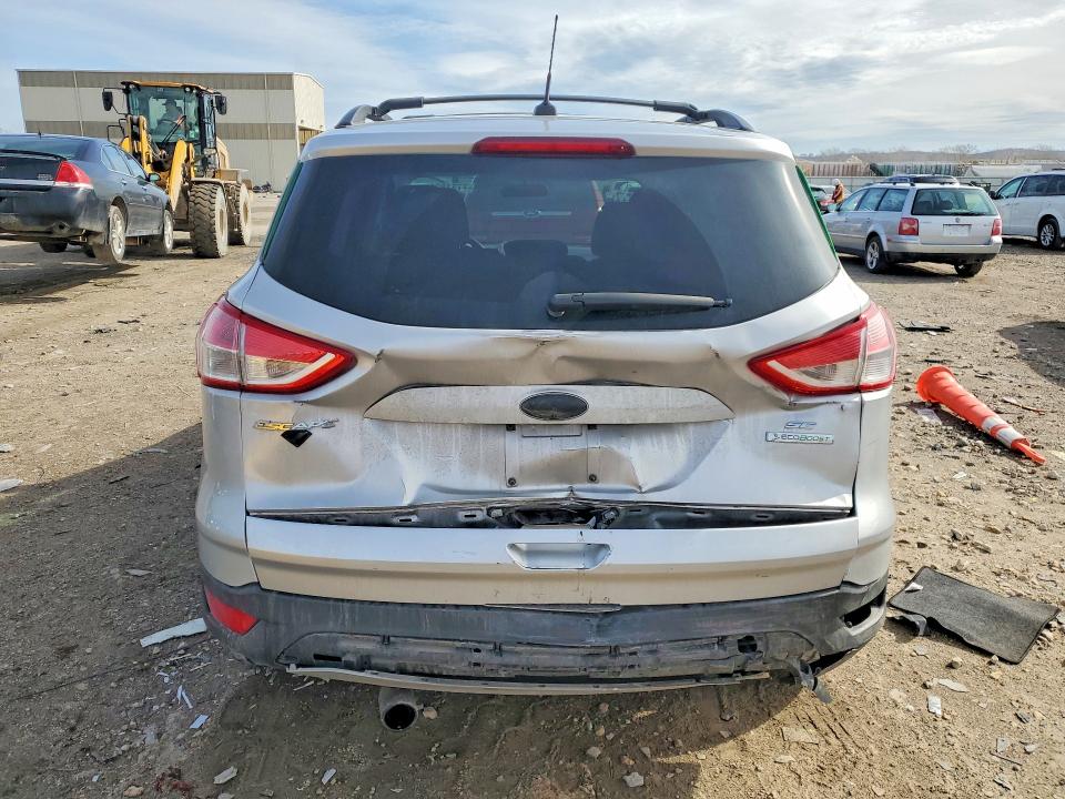 Photo 6 from auction – 2013 FORD ESCAPE with VIN 1FMCU0G98DUB62927