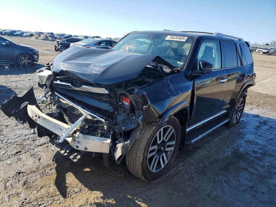 TOYOTA 4RUNNER SR 2018 with VIN JTEBU5JR6J5568714 - Photo from auction