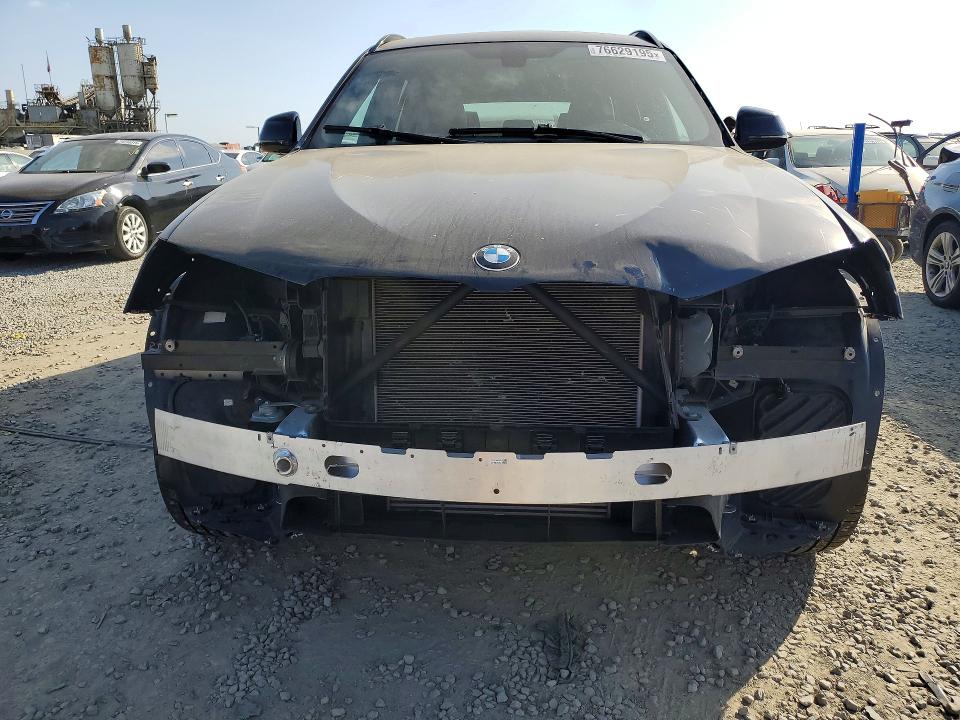Photo 5 from auction – 2017 BMW X3 with VIN 5UXWX9C38H0W79476