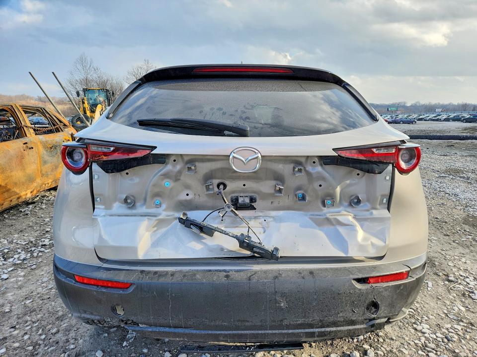 Foto 6 de la subasta – 2022 MAZDA CX-30 PREM con VIN 3MVDMBDY3NM448656