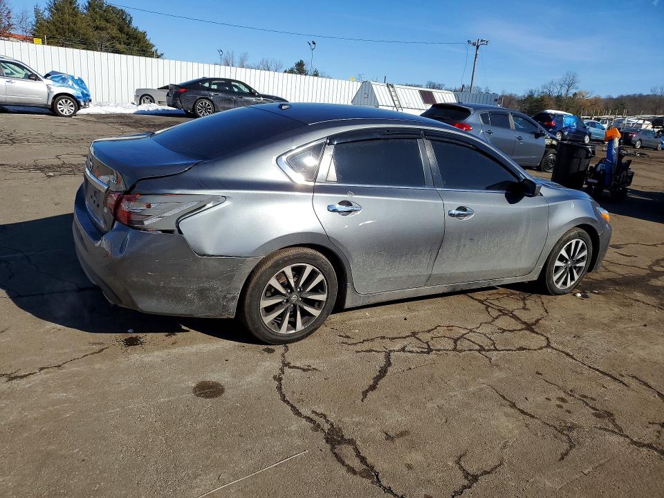Photo 3 from auction – 2018 NISS ALTIMA with VIN 1N4AL3AP3JC118378