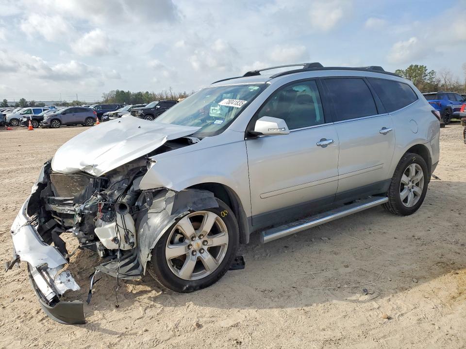 CHEVROLET TRAVERSE 2017 with VIN 1GNKRGKD1HJ349964 - Photo from auction