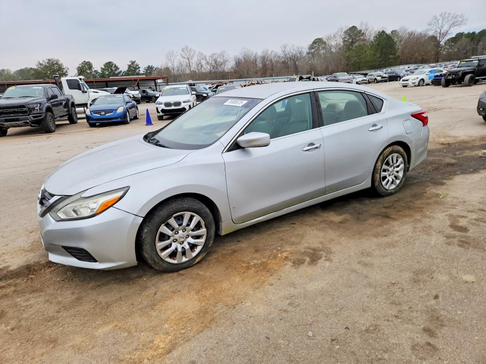 NISSAN ALTIMA 2016 with VIN 1N4AL3AP3GN309473 - Photo from auction