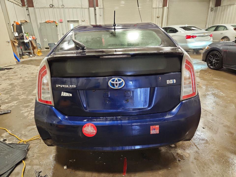Photo 6 from auction – 2013 TOYOTA PRIUS with VIN JTDKN3DU8D0340155