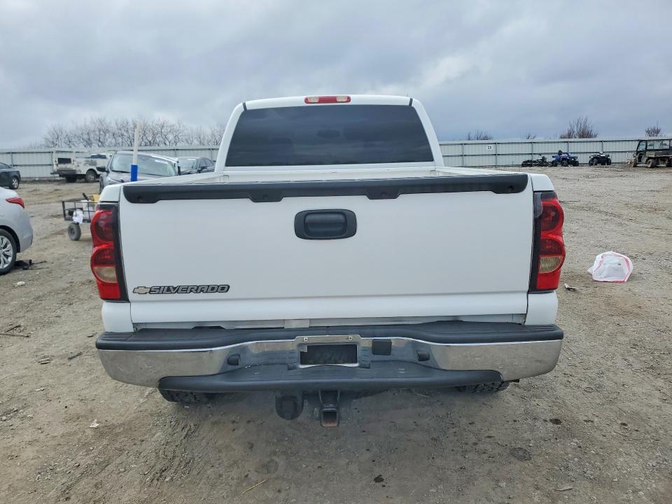 Фото 6 с аукциона – 2006 CHEVROLET SILVERADO с VIN 1GCEK19B06E275907
