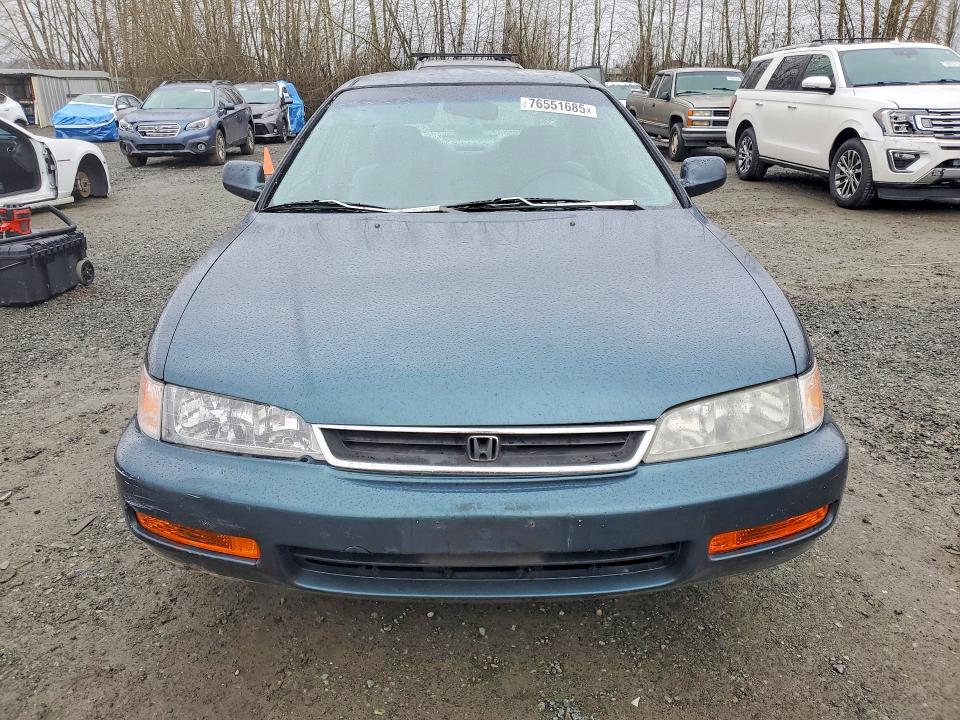 Photo 5 from auction – 1996 HONDA ACCORD with VIN 1HGCD5638TA160742