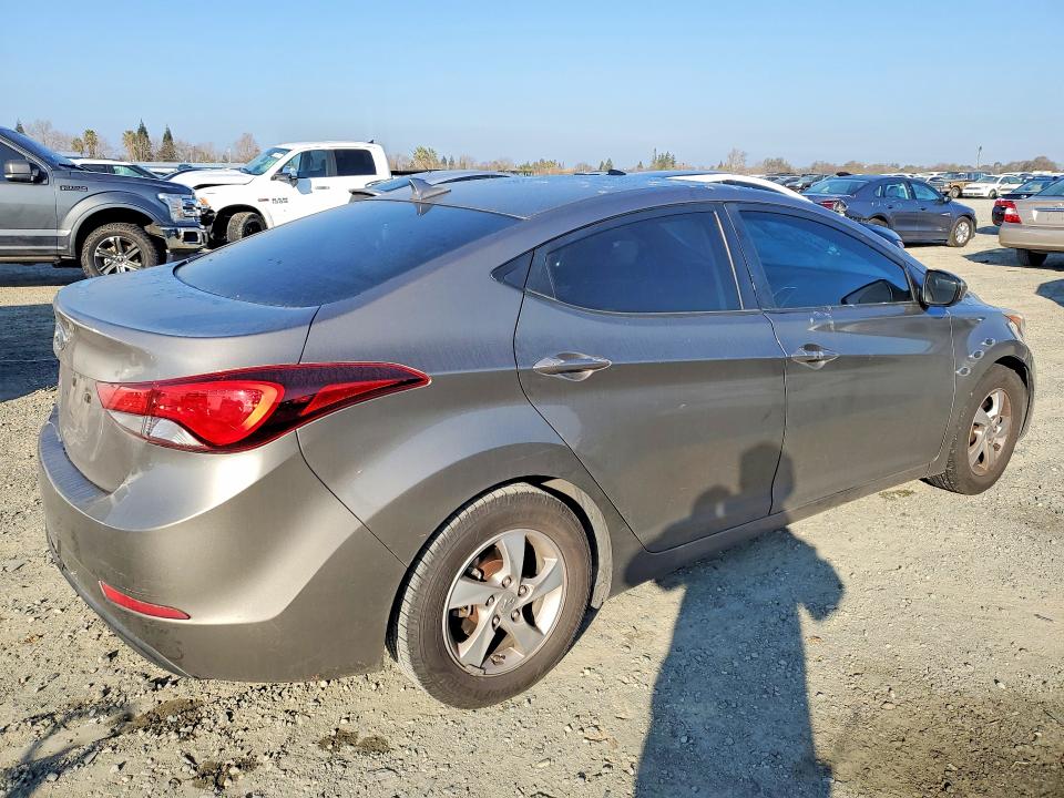 Photo 3 from auction – 2014 HYUNDAI ELANTRA with VIN 5NPDH4AE3EH524975