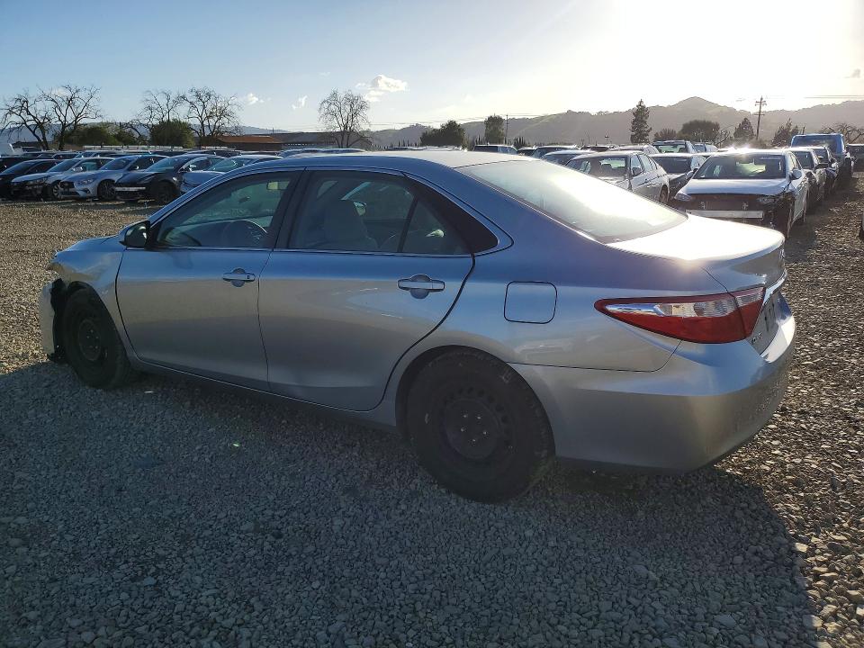 Photo 2 from auction – 2015 TOYOTA CAMRY LE with VIN 4T1BF1FK3FU486032