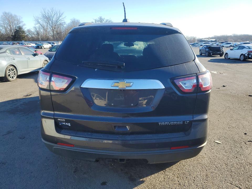 Photo 6 from auction – 2016 CHEVROLET TRAVERSE L with VIN 1GNKVGKD5GJ131102