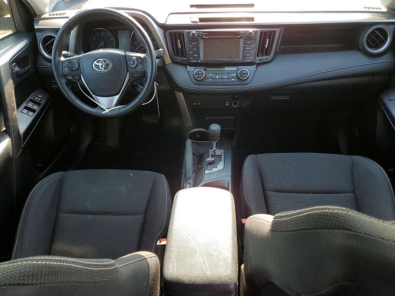 Photo 8 from auction – 2017 TOYOTA RAV4 XLE with VIN JTMRFREV0HJ113712