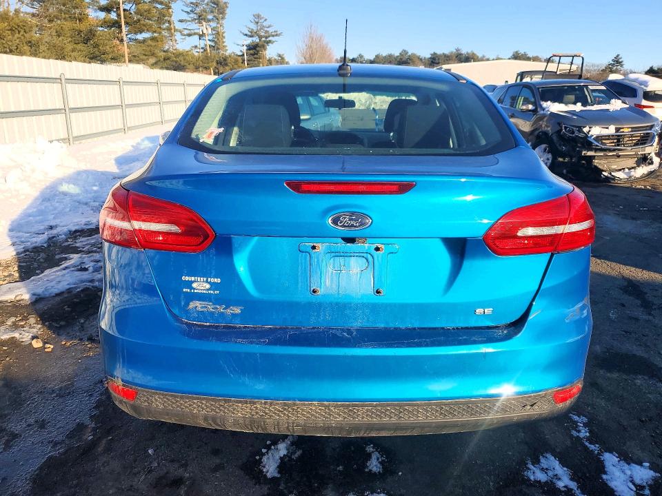Photo 6 from auction – 2017 FORD FOCUS SE with VIN 1FADP3F26HL255954