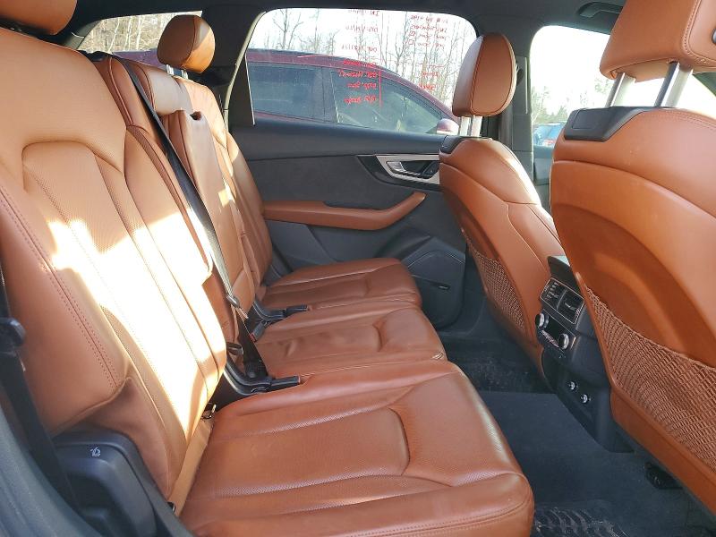 Photo 11 from auction – 2018 AUDI Q7 with VIN WA1WAAF79JD037649