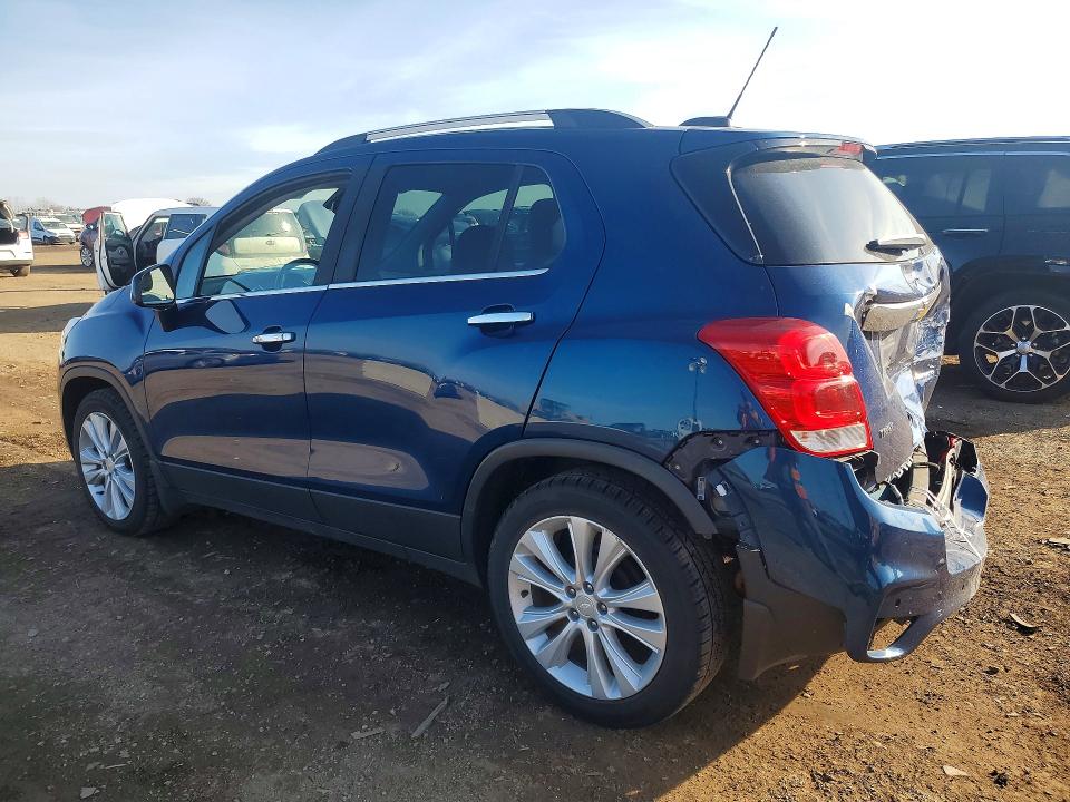 Photo 2 from auction – 2020 CHEVROLET TRAX with VIN 3GNCJMSB9LL197720