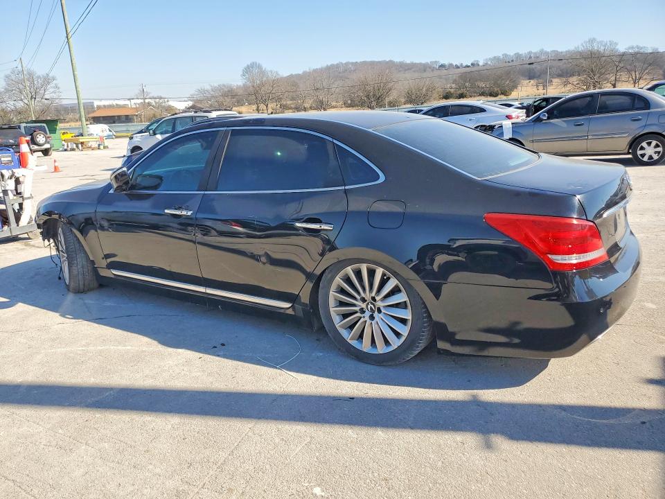Photo 2 from auction – 2015 HYUNDAI EQUUS with VIN KMHGH4JH8FU093429