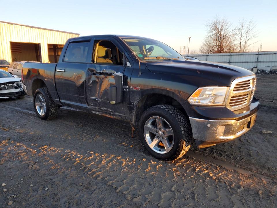 Photo 4 from auction – 2016 RAM 1500 with VIN 1C6RR7LM5GS304340