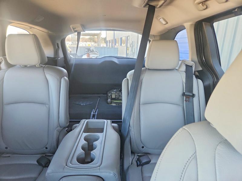 Photo 10 from auction – 2024 HONDA ODYSSEY with VIN 5FNRL6H64RB057679