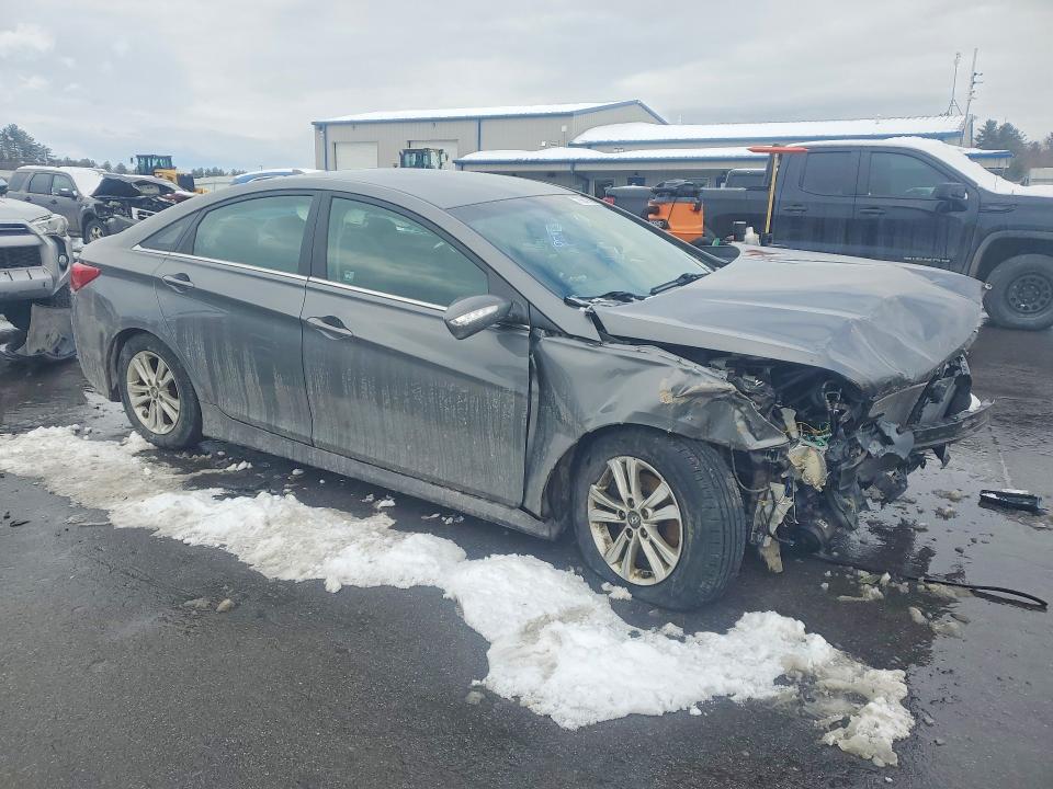 Photo 4 from auction – 2014 HYUNDAI SONATA with VIN 5NPEB4AC4EH830474