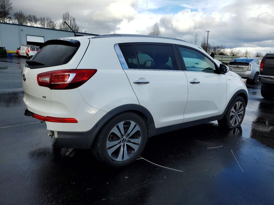 Photo 3 from auction – 2012 KIA SPORTAGE with VIN KNDPCCA25C7312060