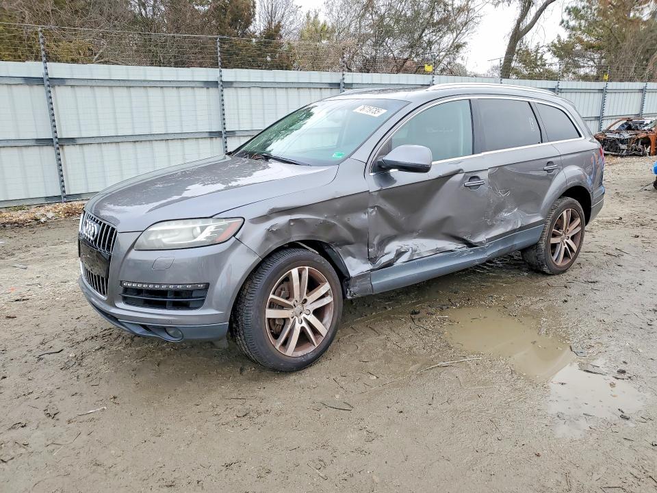 AUDI Q7 2012 with VIN WA1LGAFE1CD005877 - Photo from auction