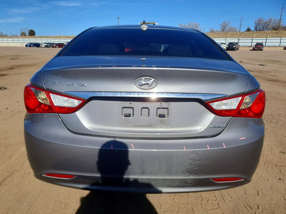 Photo 6 from auction – 2011 HYUNDAI SONATA with VIN 5NPEC4AC4BH141415
