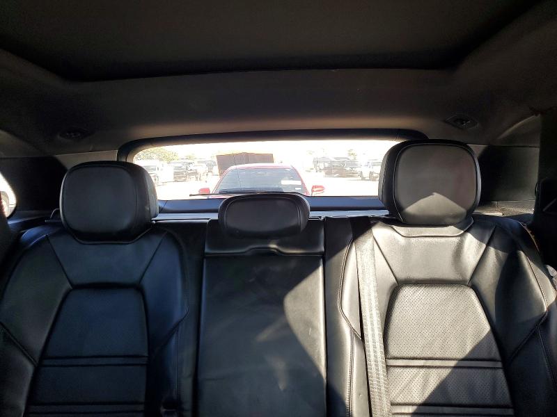 Photo 10 from auction – 2019 PORSCHE CAYENNE with VIN WP1AA2AY8KDA07032