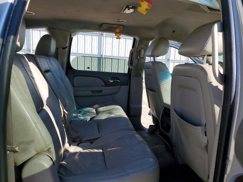 Photo 11 from auction – 2011 GMC YUKON XL with VIN 1GKS1KE02BR217465