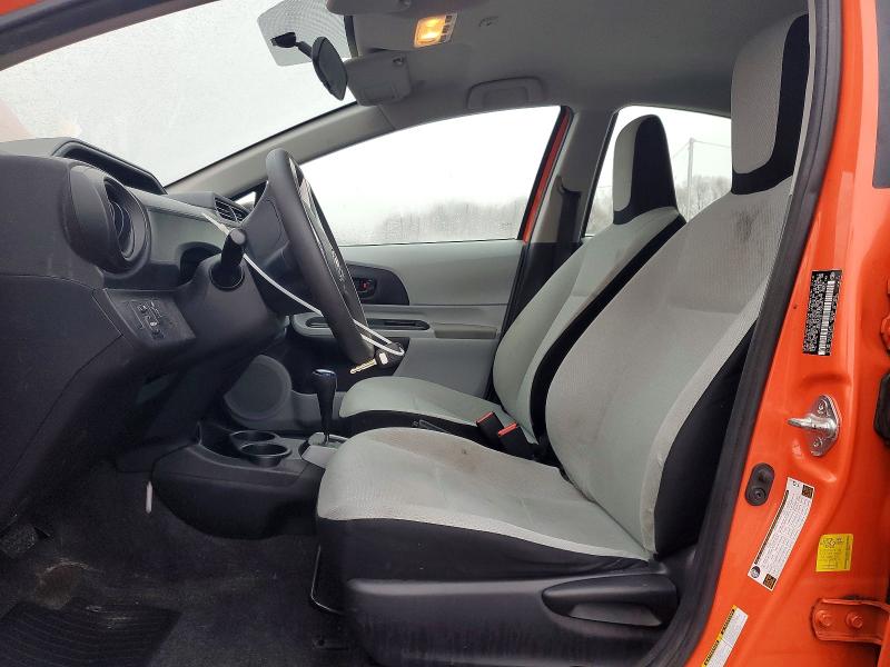 Photo 7 from auction – 2012 TOYOTA PRIUS C with VIN JTDKDTB31C1002411