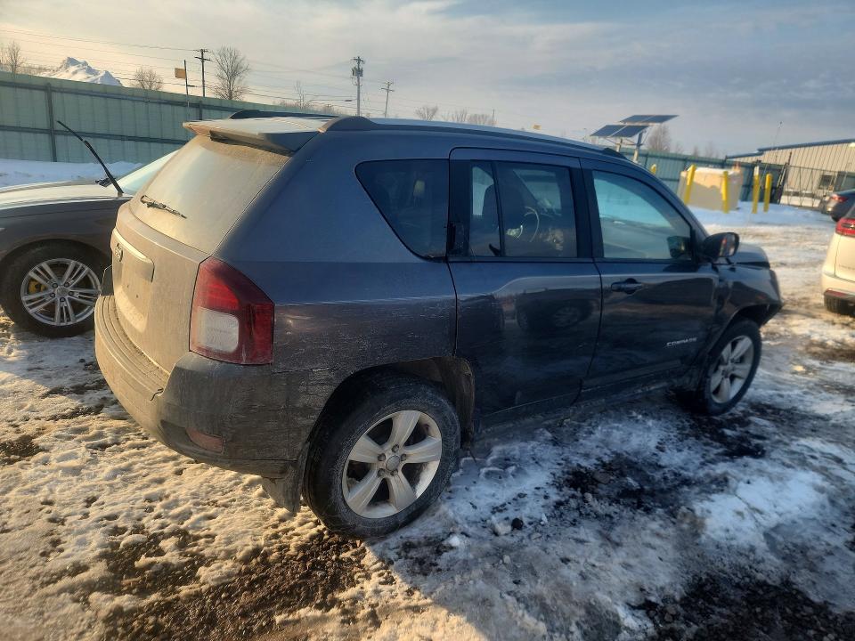 Photo 3 from auction – 2015 JEEP COMPASS with VIN 1C4NJDBB8FD395636